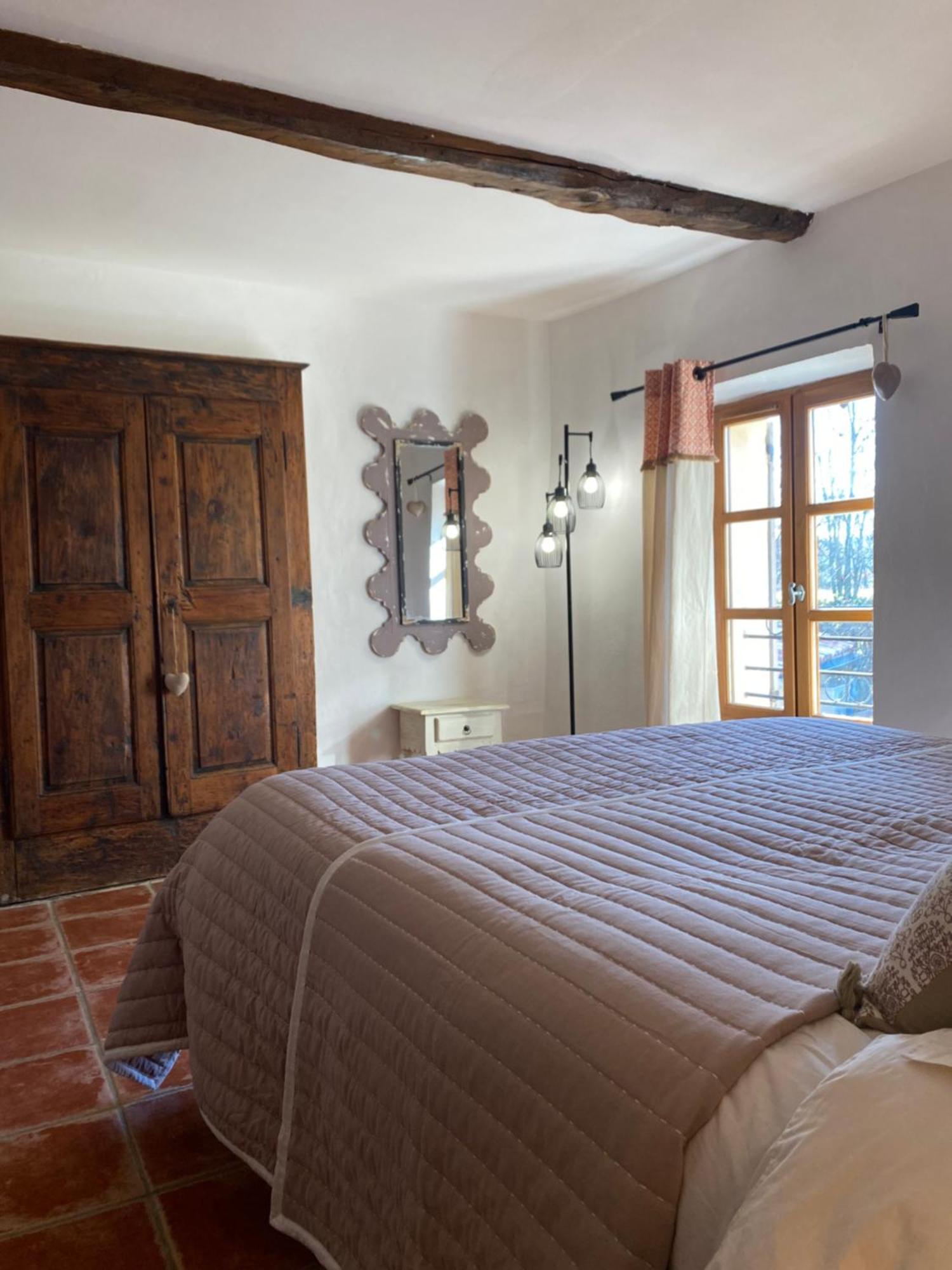 Вилла La Magnanerie En Provence Niozelles Экстерьер фото