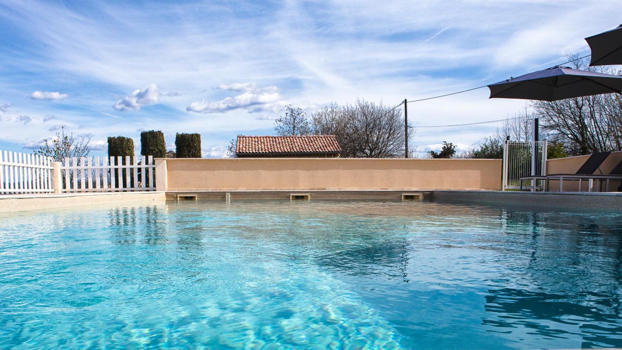 Вилла La Magnanerie En Provence Niozelles Экстерьер фото